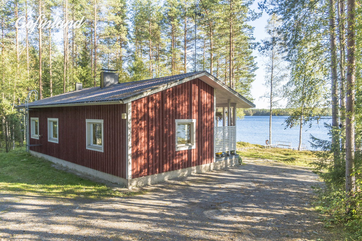 Punainen mökki kuva 3