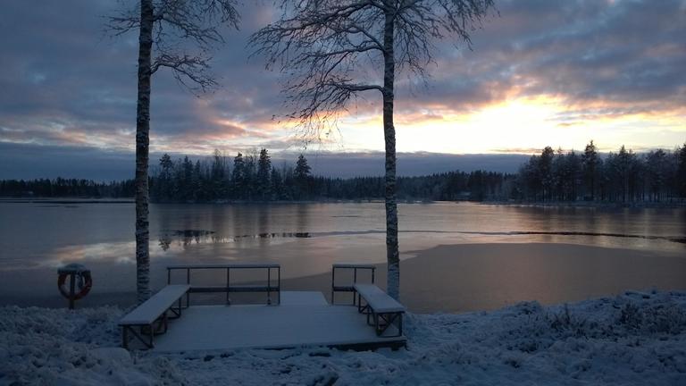 Ruskea mökki kuva 8